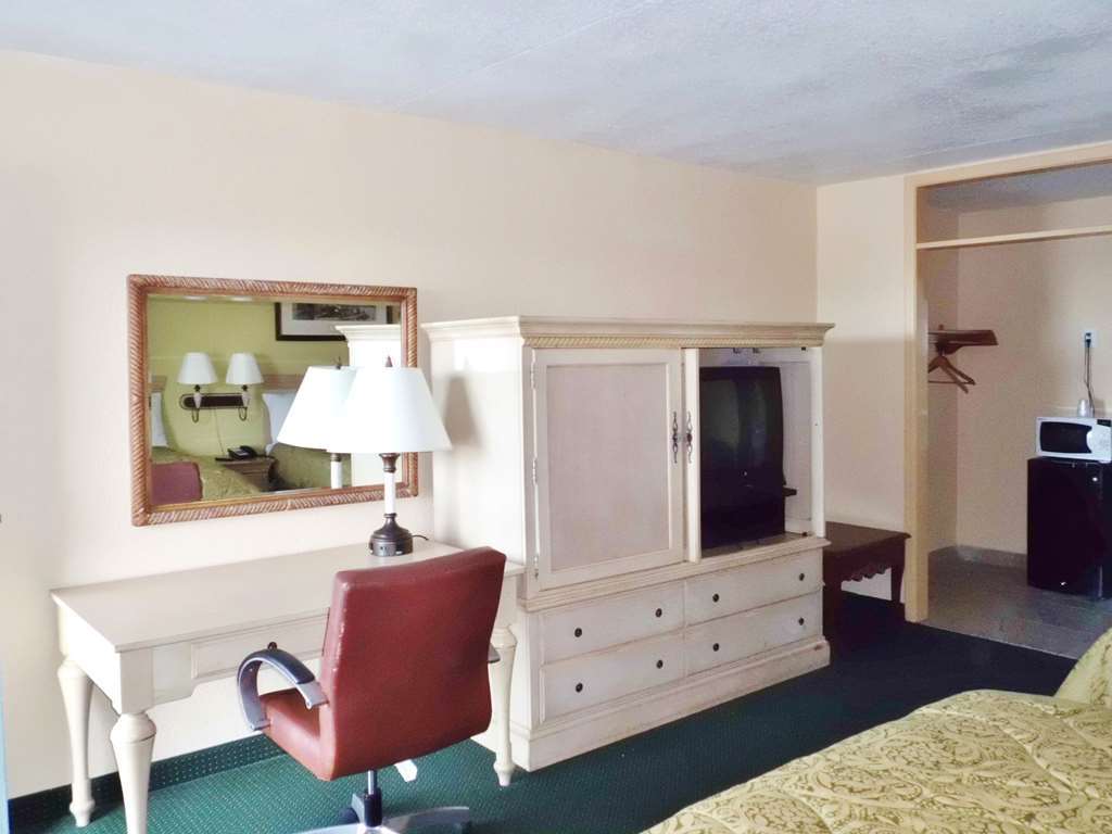 America'S Best Inn & Suites-Lakeland Habitación foto